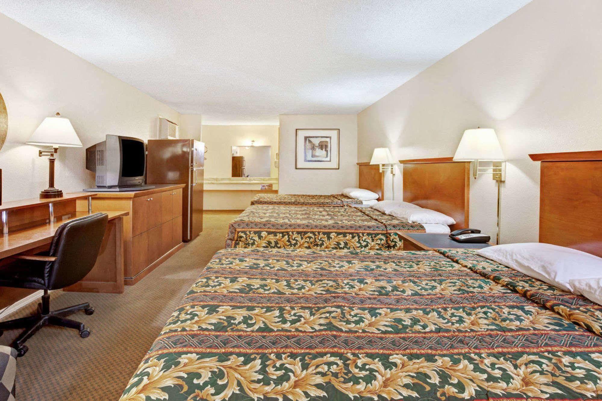 Knights Inn Big Spring Extérieur photo